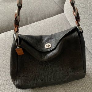 Leather COACH black shoulder bag